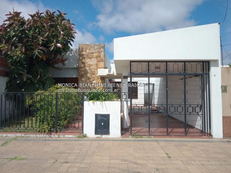 Casa en Venta en Ensenada sobre calle independencia, buenos aires -  InmoBusqueda