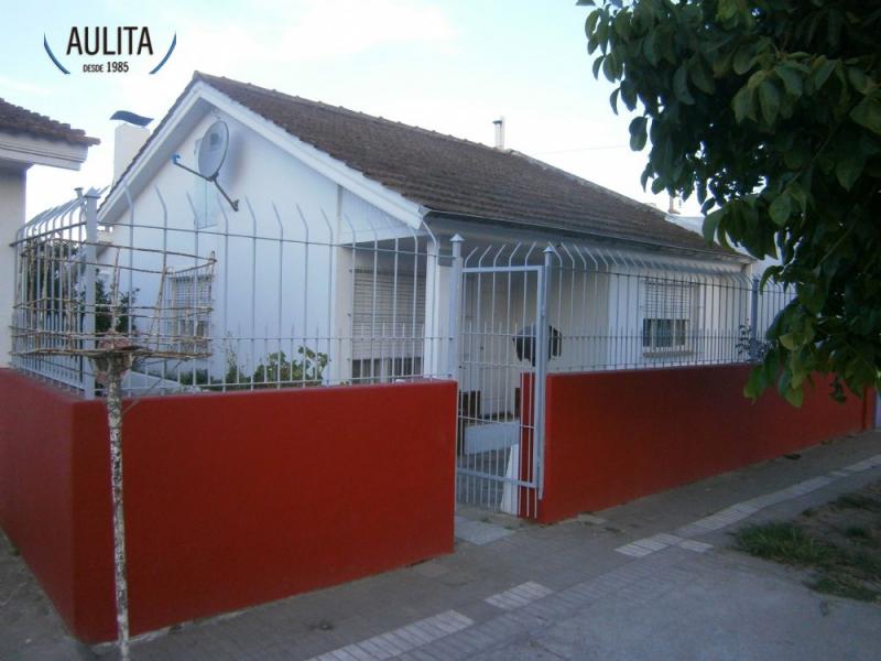 Casa en Venta en Miramar sobre calle Calle 3 n° 2045,