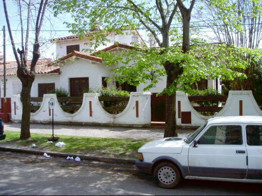 Casa en Alquiler en Miramar sobre calle Diag. Pte. Illia N° 1057,